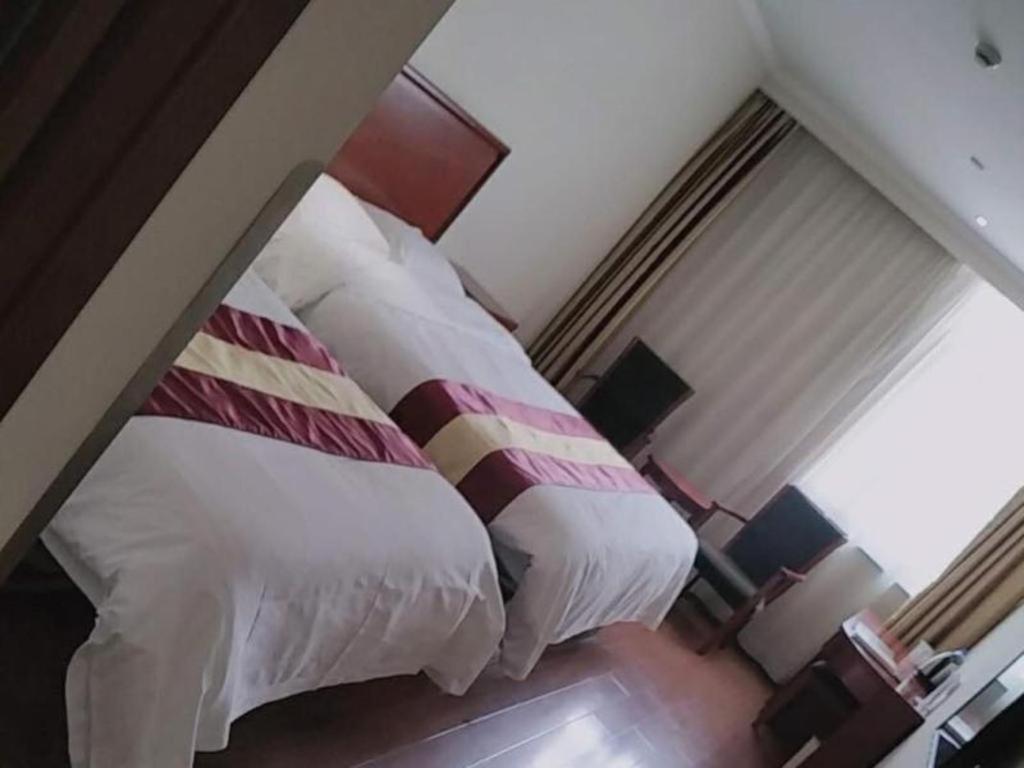 Greentree Middle Xinfu Road Huazhi Road Business Hotel 3*